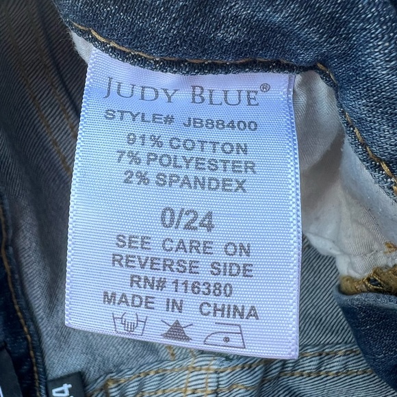 Judy Blue Eva Mid-Rise Fray Hem Skinny Size 0/24 - Picture 12 of 12